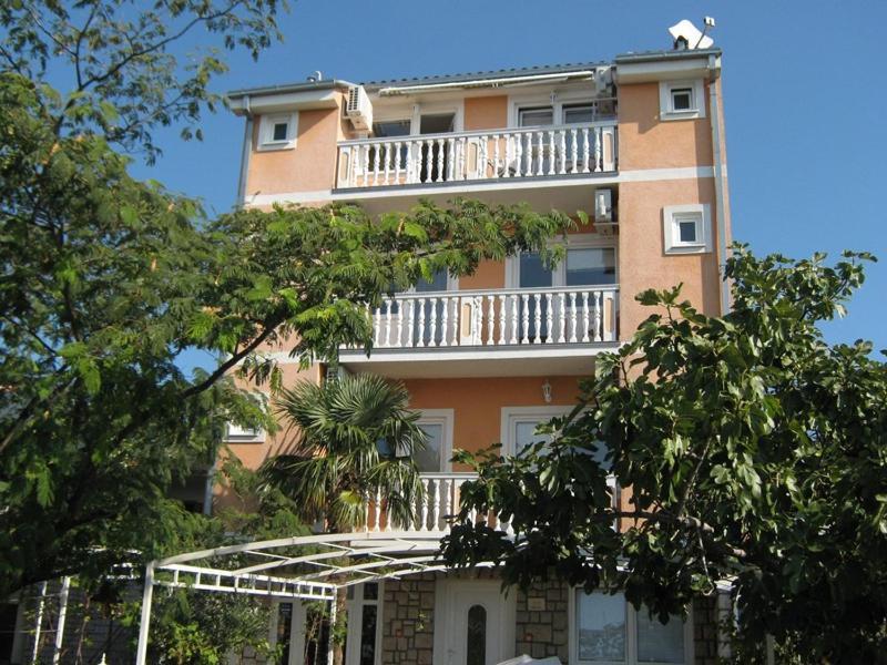Guest House Berto Crikvenica Εξωτερικό φωτογραφία