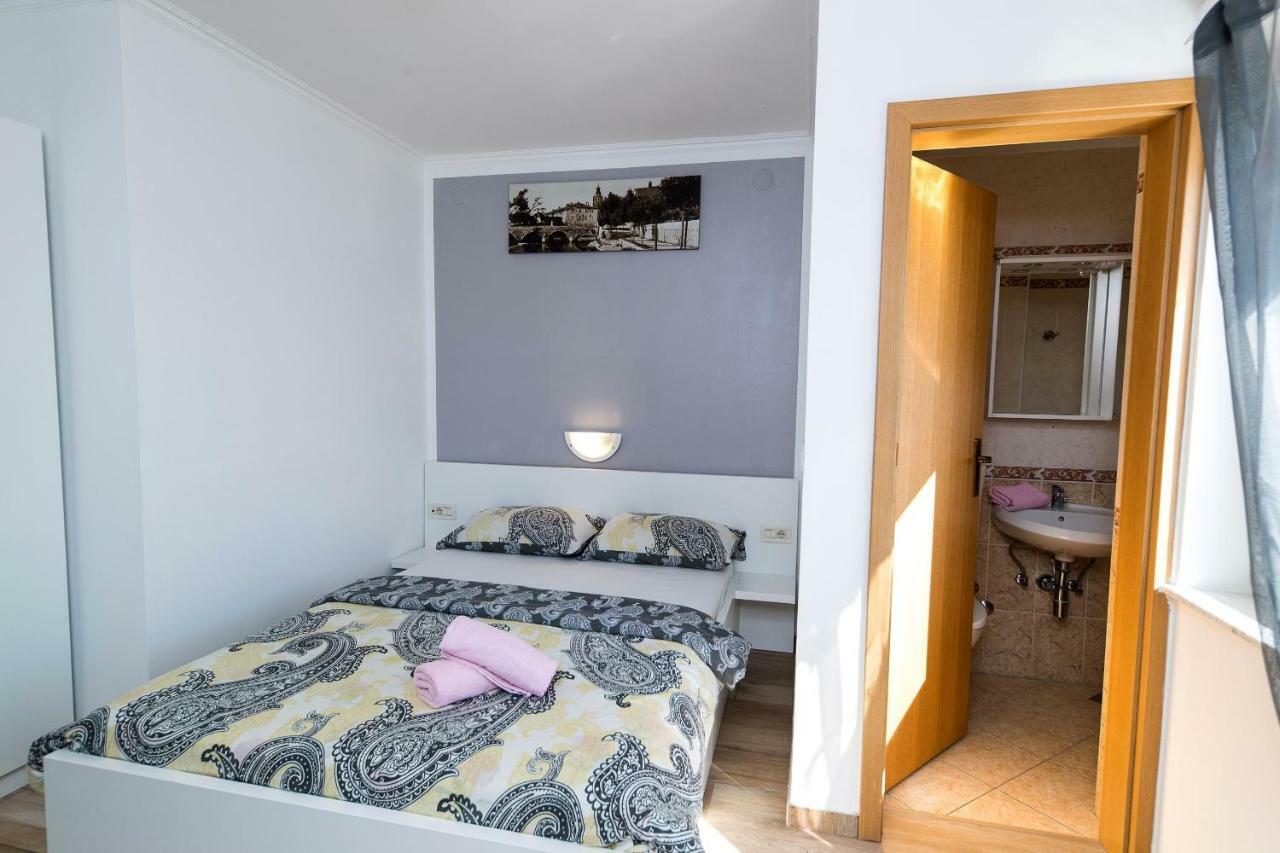 Guest House Berto Crikvenica Εξωτερικό φωτογραφία
